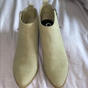 Sam Edelmom Petty Ankle Booties